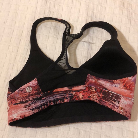 Lululemon Sports Bra Size 6 Worn One Time - Picture 3 of 3